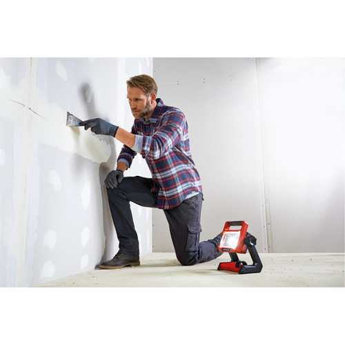 18V Hybrid LED Work Light (Tool Only), LED, 2000 Lumens Nia-Chem Ltd.