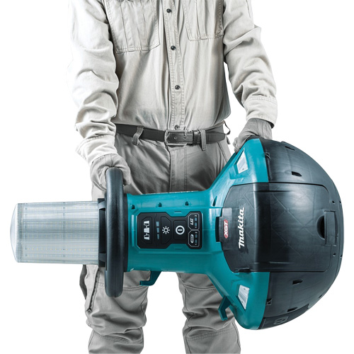 Lampe de chantier &agrave; DEL auto-redressante 40Vmax XGT (outil seulement)?, DEL, 5500 lumens Nia-Chem Ltd.