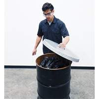 Couvercle pour baril ouvert en acier galvanis&eacute; Nia-Chem Ltd.