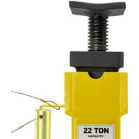 Jack Stands with Adjustable Screw Top Saddle, Locking Pin, 15-1/2" - 20-1/2" H Nia-Chem Ltd.