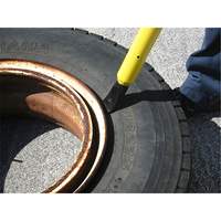 D&eacute;monte-talons &agrave; marteau coulissant Nia-Chem Ltd.