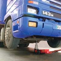 Cric &agrave; 4 &eacute;tapes, 17 tonne(s)/28 tonne(s)/55 tonnes/88 tonnes, Air comprim&eacute;/hydraulique Nia-Chem Ltd.