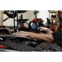 D&eacute;bitm&egrave;tre &eacute;lectronique de lubrifiant avec rallonge flexible &agrave; 90° Nia-Chem Ltd.