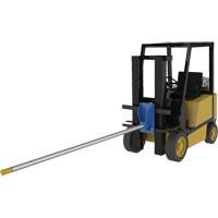 Fl&egrave;che de chariot &eacute;l&eacute;vateur pour tapis, 108-1/2" longueur, Install&eacute; sur tablier, Capacit&eacute; de 2500 lb Nia-Chem Ltd.