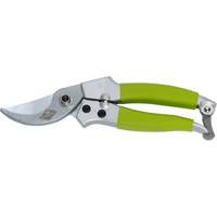 Heavy-Duty Bypass Pruner Nia-Chem Ltd.