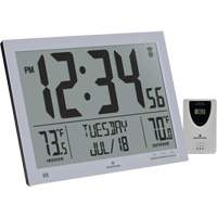Horloge à réglage automatique à calendrier complet avec de très grands caractères, Numérique, À piles, Argent OR499 | Nia-Chem Ltd.