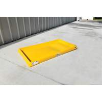 Ultra-Containment Tray&reg;, 54" L x 29.8" W x 3.5" H, 16.5 US gal. Spill Capacity Nia-Chem Ltd.