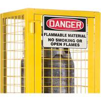Armoire de s&eacute;curit&eacute; pour cylindres de gaz conforme aux normes de la CSA, nbre de bouteilles: 2, 17" , 17" , 69" , Jaune Nia-Chem Ltd.