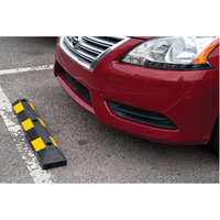 Parking Curb, Rubber, 3' L, Black/Yellow SEH140 | Nia-Chem Ltd.
