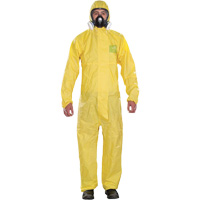 Combinaisons jetables pour usage mod&eacute;r&eacute; Microchem, Petit, Jaune, Polypropyl&egrave;ne Nia-Chem Ltd.