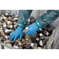 AlphaTec&reg; 04-003 Chemical Resistant Gloves, Size 8, 14" L, Nitrile/PVC, Fleece Inner Lining, Winter Weight Nia-Chem Ltd.