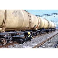 Ultra-Track Berm, 144 US gal. Capacity, 4' W x 6' L x 12" H, Foam Wall Nia-Chem Ltd.