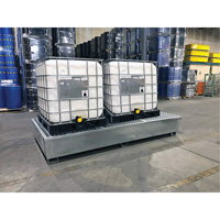 Ultra-Twin IBC Spill Pallet en acier, Capacit&eacute; de d&eacute;versement 370 gal. US, 103,8" x 26,8" x 51,1" Nia-Chem Ltd.