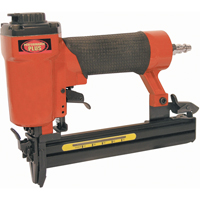 TROUSSE AGRAFEUSE CLBR 18X1/4" PRTEE CLOU3/8"-1" Nia-Chem Ltd.