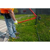 Bolt Cutters, 14" L, Center Cut Nia-Chem Ltd.