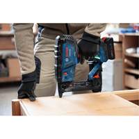 Brushless 18-Gauge Narrow Crown Stapler (Tool Only) Nia-Chem Ltd.