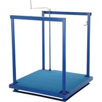 Ergonomic Posi-Crank Platform With Anti-Fatigue Mat, 36" W x 72" D, 500 lbs. Capacity, All-Welded VD460 | Nia-Chem Ltd.
